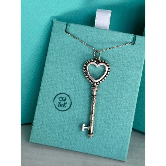 Tiffany & Co Large 2" Teal Blue Enamel Heart Beaded Trefoil Key Charm Pendant Ne - Picture 13 of 16